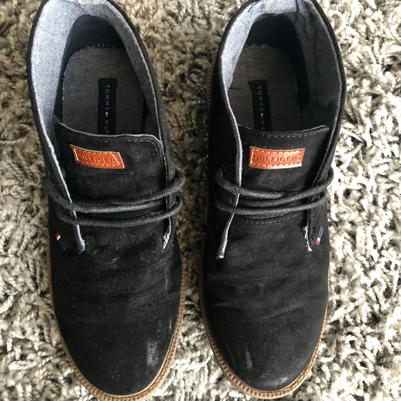 Boy's Black Tommy Hilfiger Ankle Dress Boots - Picture 3 of 8